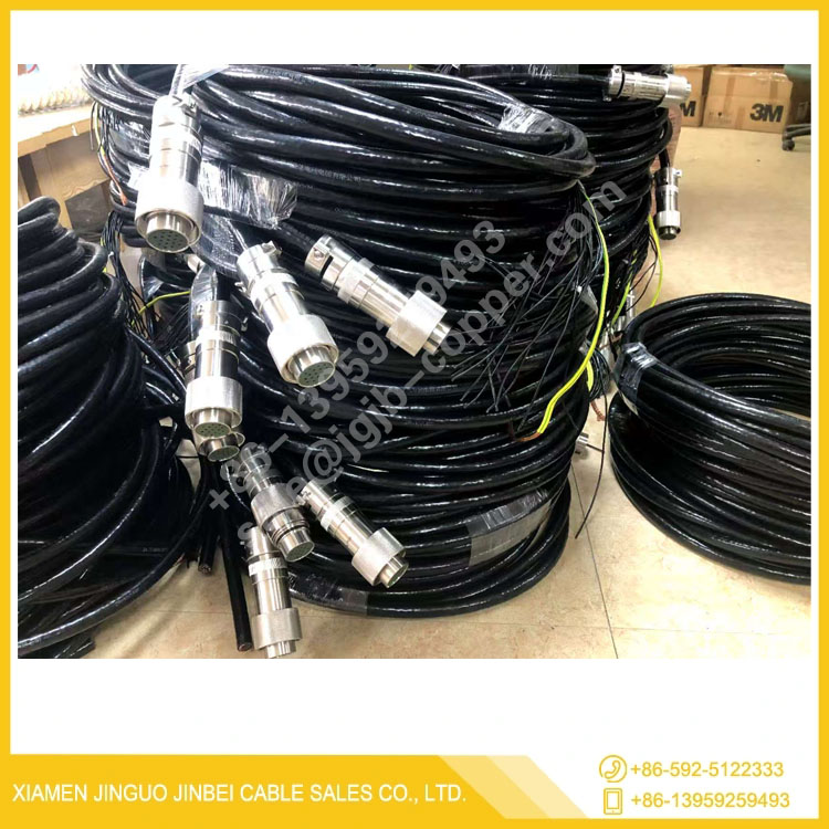 Câble de commande blindé à gaine isolée en PVC KVVRP